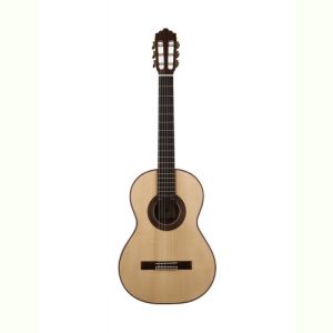 Altamira guitare classique L'orfeo livrée en étui