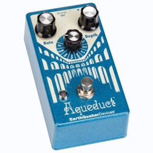 Earthquaker Devices vibrato Aqueduct